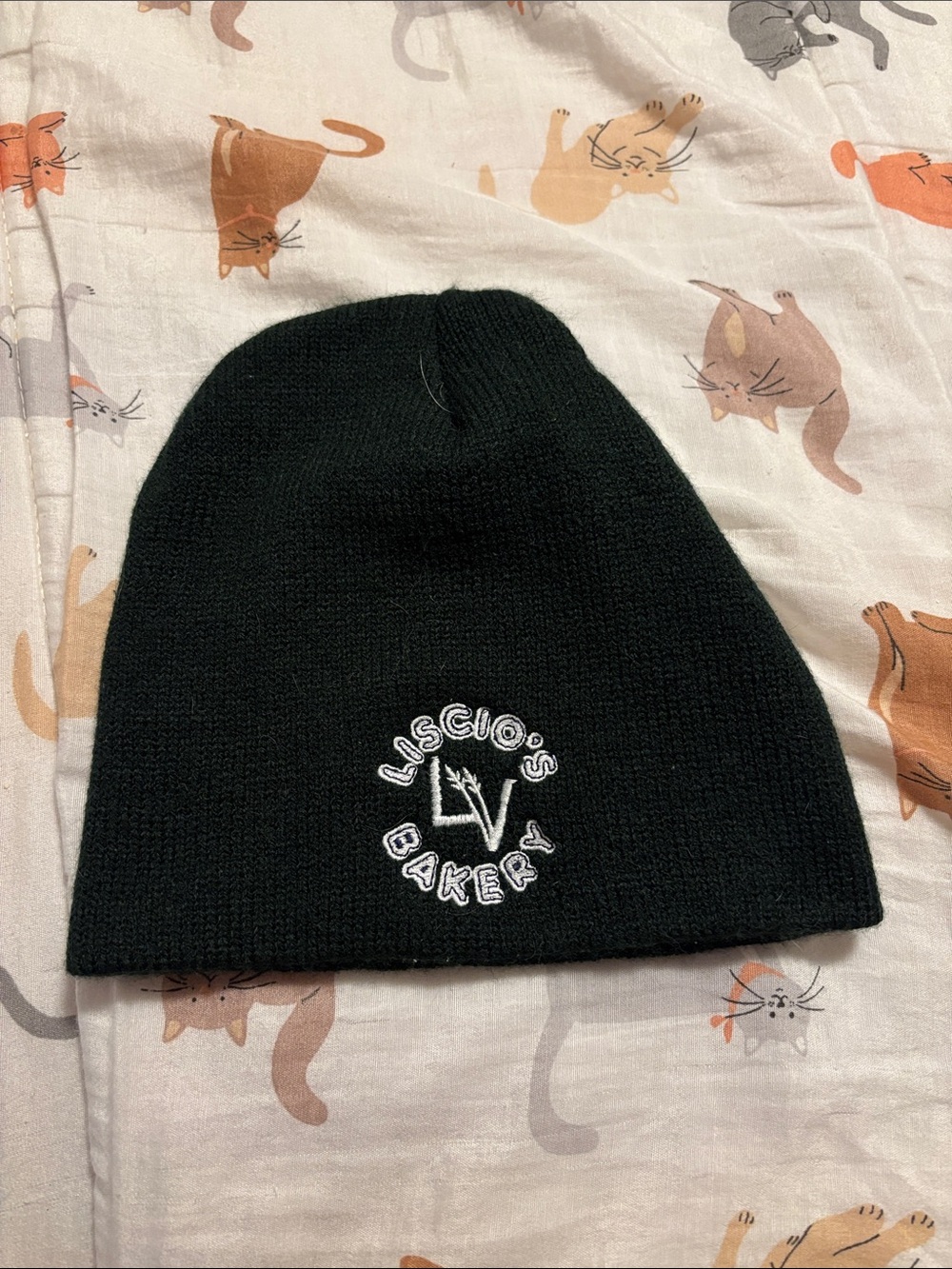 liscios bakery beanie